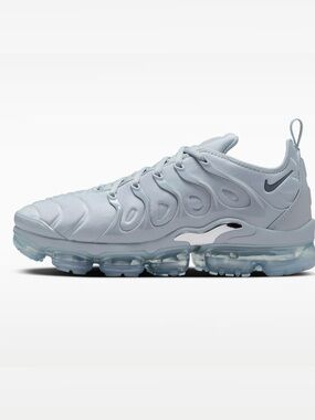 Designer Inspired  Air VaporMax Plus Sneakers Icy White